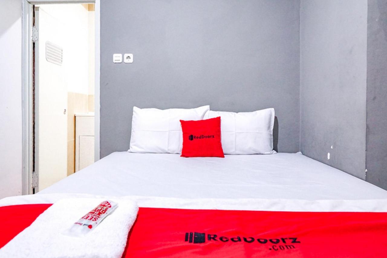 Hotel Reddoorz @ Citraland Surabaja Exteriér fotografie